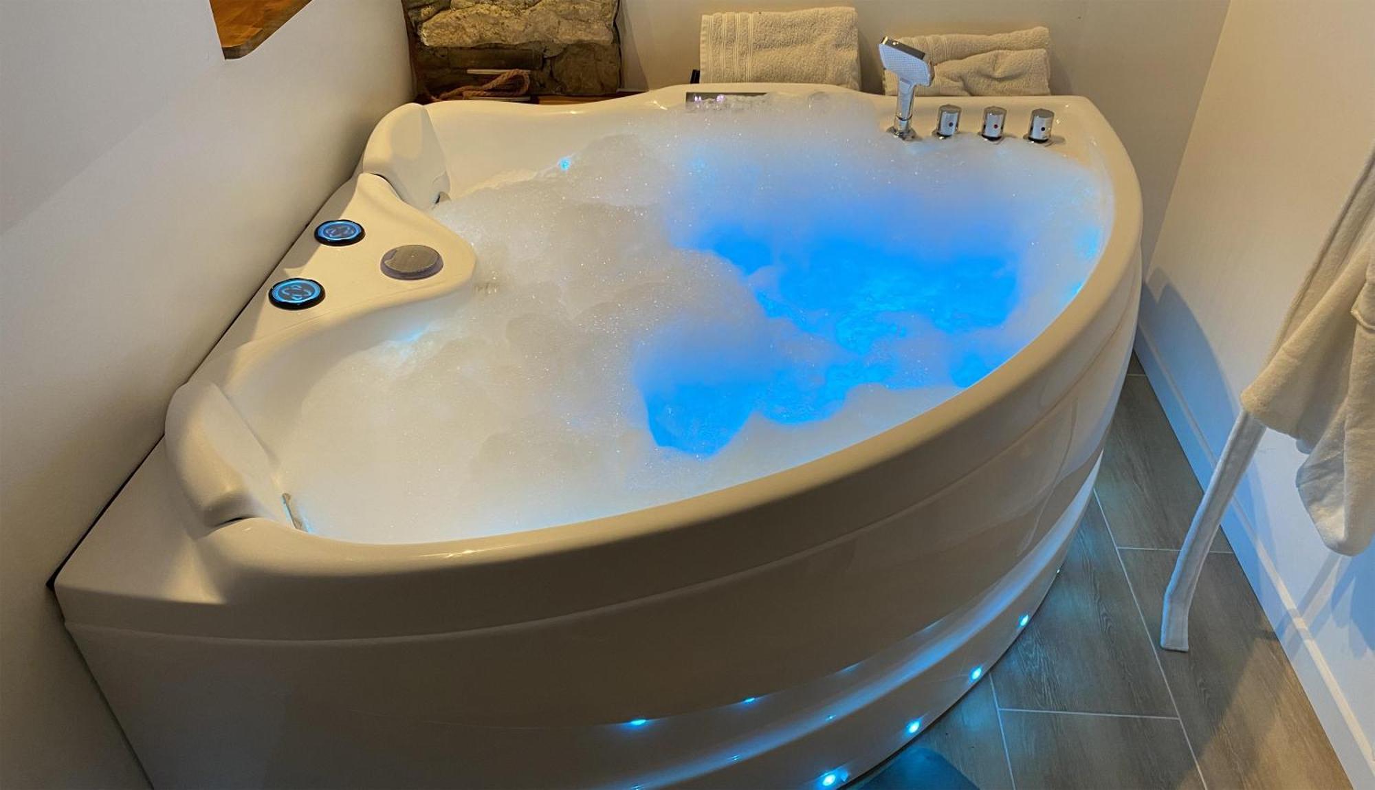 Love Room- Spa- Escale Amoureuse Puygaillard-de-Quercy Buitenkant foto